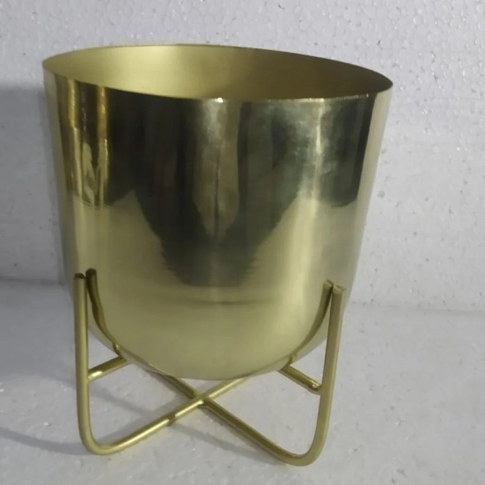 Gold metal plant pots